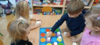 EDUKACJA PRZEZ SZTUKĘ W GRUPIE 5 - LATKÓW