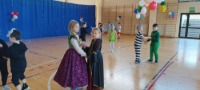 BAL KARNAWAŁOWY W SZKOLE